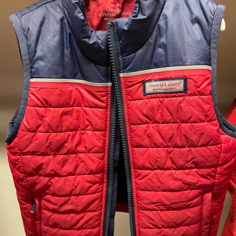 Vineyard Vines Navy and Red Vest